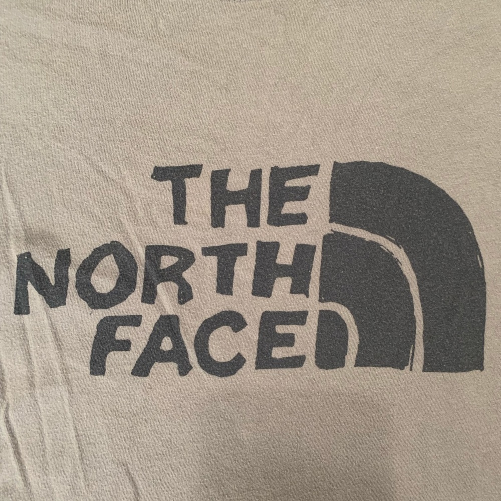 North Face Tee - Picture 2 of 4